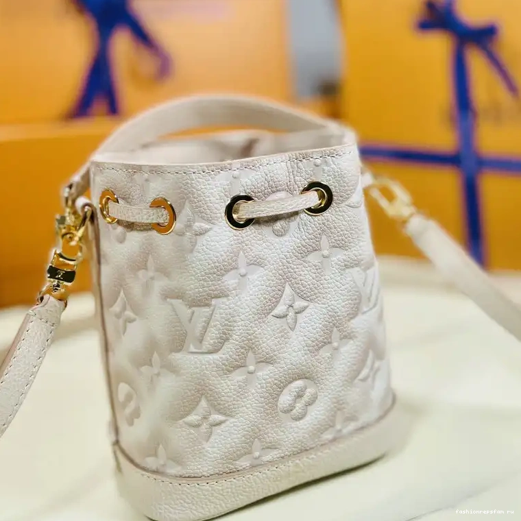 Fashionrep Bag 2207DJ0016 LV 0820